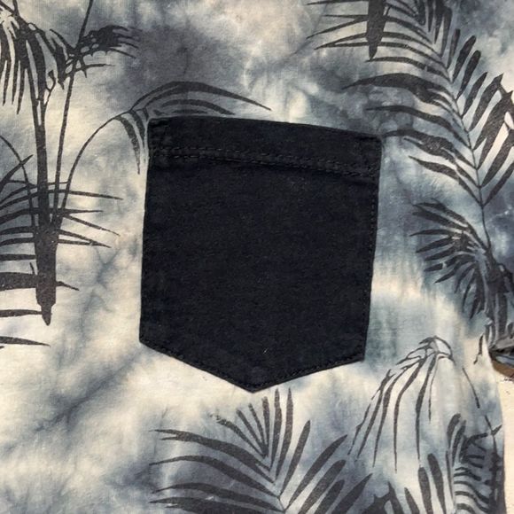 Tie-Dye Tropical Skater Tee Medium - Picture 5 of 11